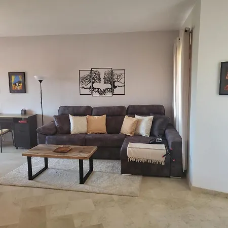 Lovely Penthouse On The Beach, Amazing Views Apartamento *